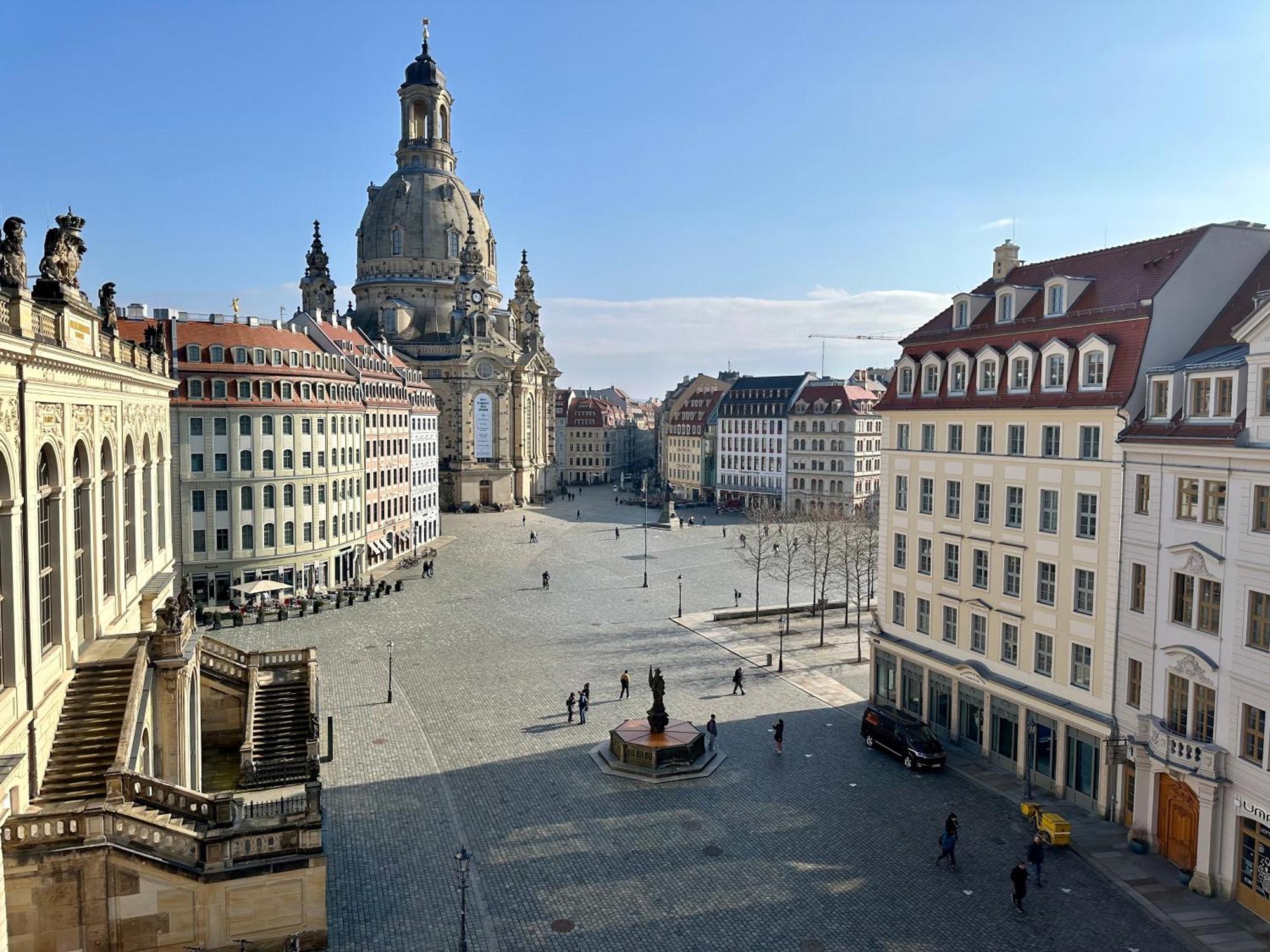 Luxus Suite Mit Einmaligem Blick Auf Die Frauenkirche Dresden Exterior foto