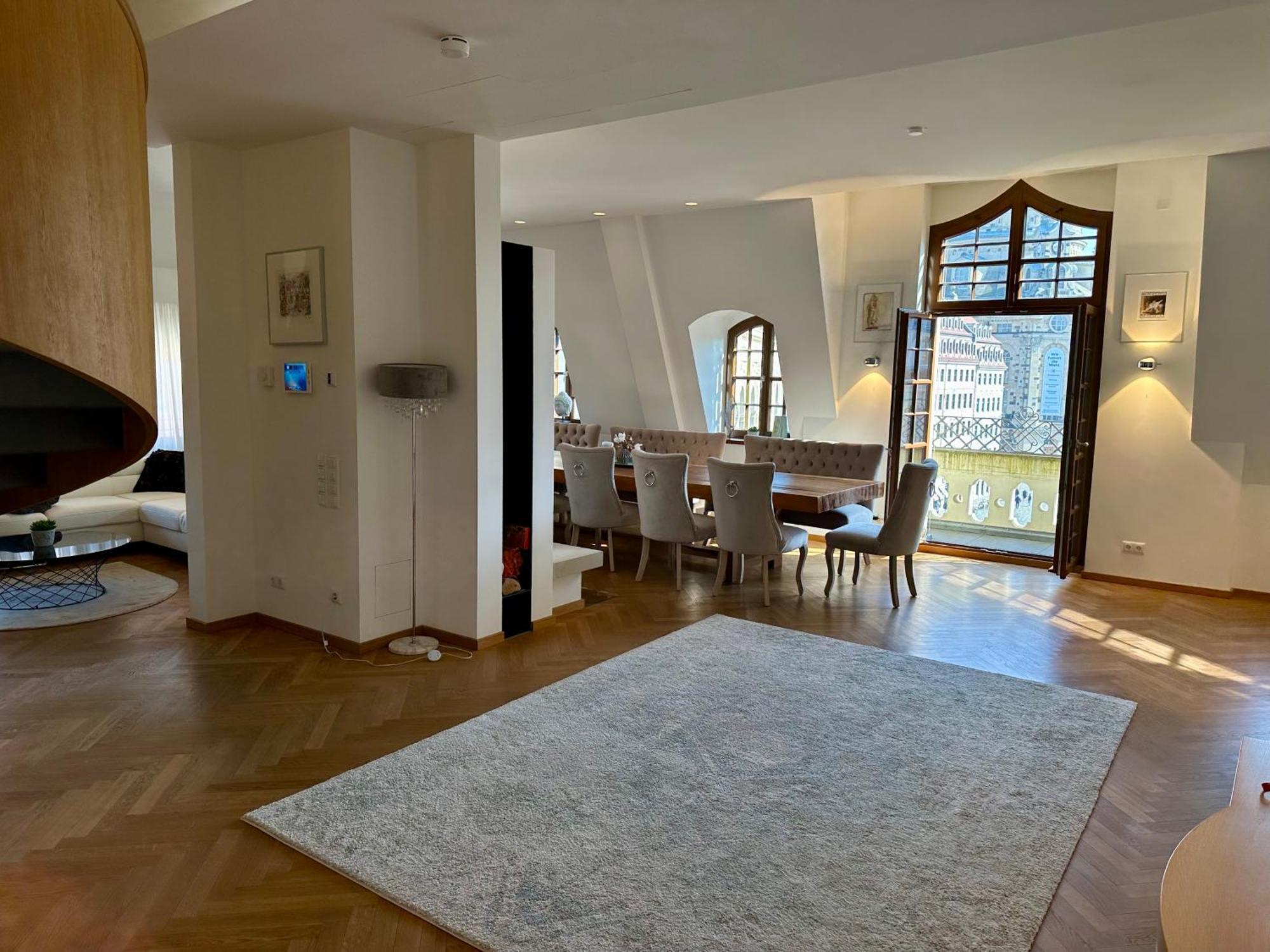 Luxus Suite Mit Einmaligem Blick Auf Die Frauenkirche Dresden Exterior foto